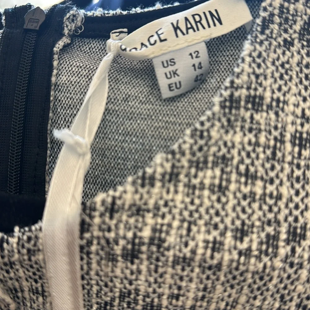 NWT Elegant Gray tweed jeweled buttons Short Sleeve Dress - Picture 10 of 11